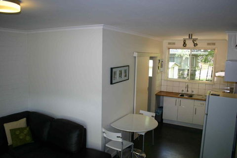 Ageri Holiday Unit - Goulburn Accommodation 3