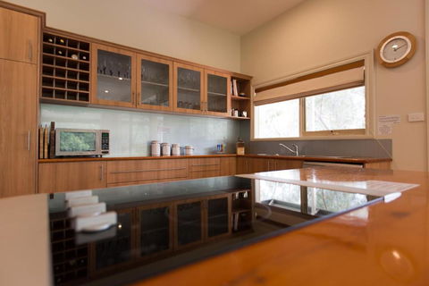 Devinegetaway - Goulburn Accommodation 6