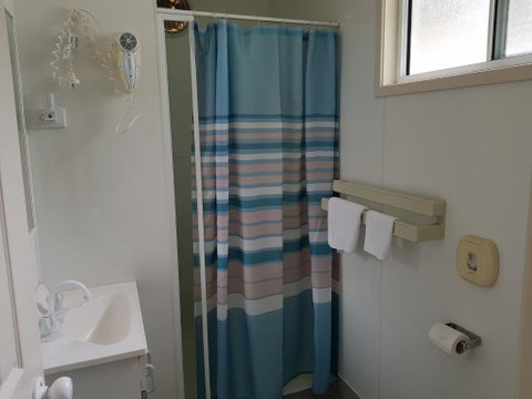 Jacaranda Holiday Park - Goulburn Accommodation 4