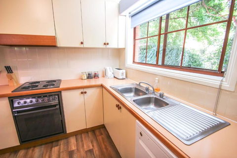 Amber Cottage - Goulburn Accommodation 1