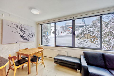 Snow Ski Apartments 07 - Goulburn Accommodation 2