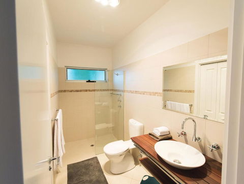 Studio 22 - Goulburn Accommodation 6