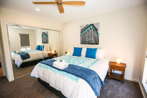 Amber Mist Villa One - Goulburn Accommodation 2