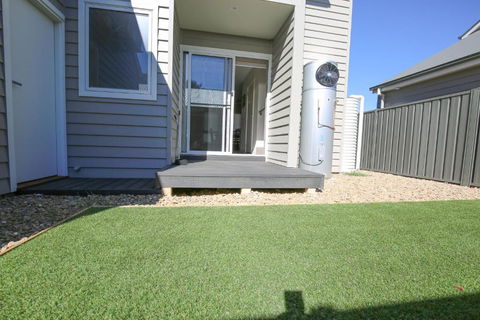 Amber Mist Villa One - Goulburn Accommodation 1