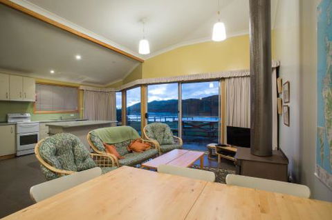 Arthur Riverfront & Sea Lodge Downstream - Goulburn Accommodation 1