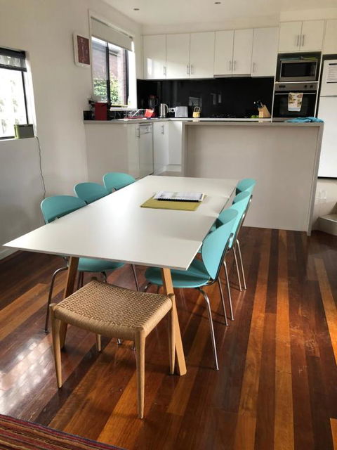 Pacific Paradise - Goulburn Accommodation 3