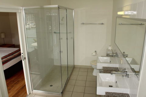 Beachside Apartment 17 - Goulburn Accommodation 4