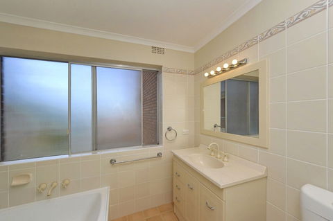 Adriana 6 / 83 85 Ronald Avenue - Goulburn Accommodation 1