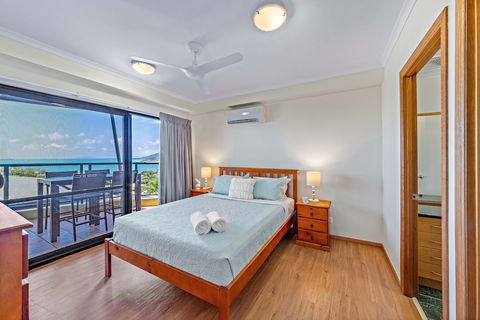 Ambience Of Airlie - Airlie Beach - Goulburn Accommodation 5