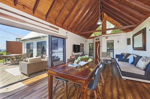 A PERFECT STAY - Belongil On The Beach - Goulburn Accommodation 3