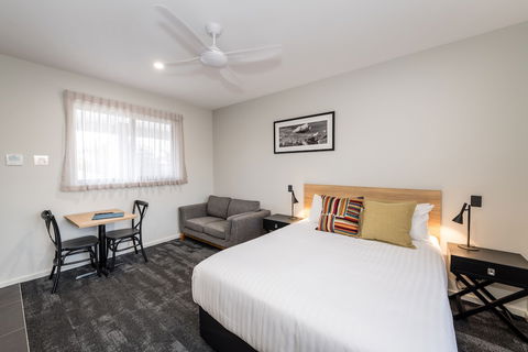 Avenue Motel Apartments - Goulburn Accommodation 2