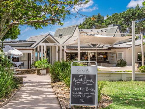 EAST COAST ESCAPES Byron Beachfront - Goulburn Accommodation 3