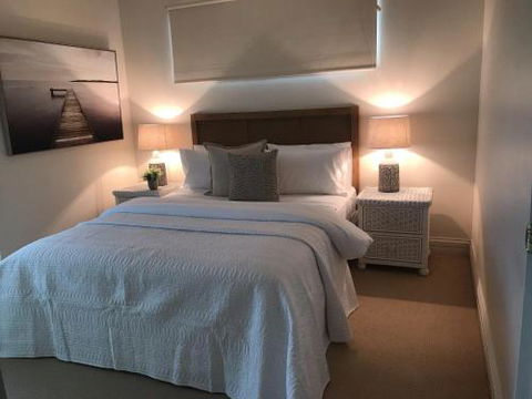 Walk To The Ocean In Five Minutes - Goulburn Accommodation 2