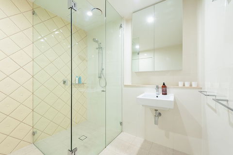 Stunning Potts Point Apartment - Goulburn Accommodation 1