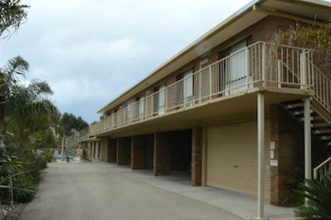 Allambi Holiday Apartments - Goulburn Accommodation 3