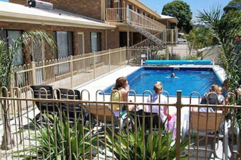 Allambi Holiday Apartments - Goulburn Accommodation 6