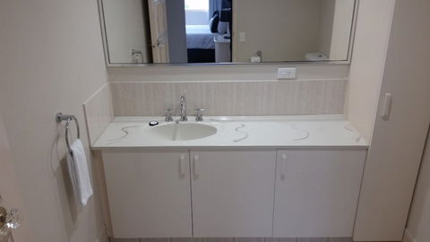 Beaconlea Tower Apartments - Goulburn Accommodation 6