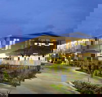 The Coast Motel - Goulburn Accommodation