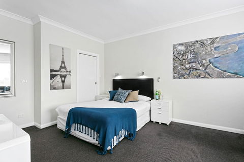 Airport Hotel Sydney - Goulburn Accommodation 0