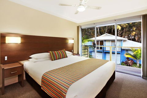 Flynns On Surf Beach Villas - Goulburn Accommodation 6