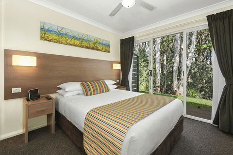 Flynns On Surf Beach Villas - Goulburn Accommodation 7