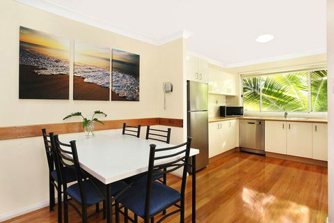 Flynns On Surf Beach Villas - Goulburn Accommodation 3
