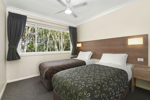 Flynns On Surf Beach Villas - Goulburn Accommodation 5