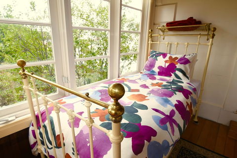 Annesley House - Goulburn Accommodation 6