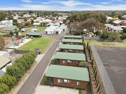 Portland Holiday Village - Goulburn Accommodation 5