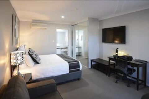 Aastro Dish Motor Inn - Goulburn Accommodation 7