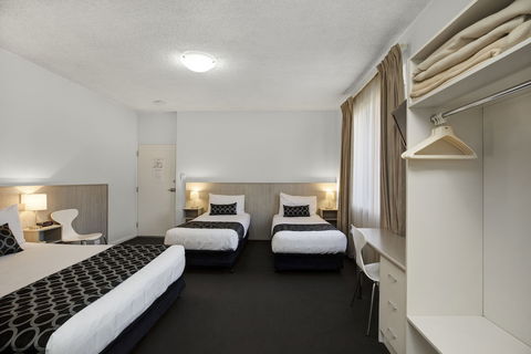 Adelaide Road Motor Lodge - Goulburn Accommodation 6