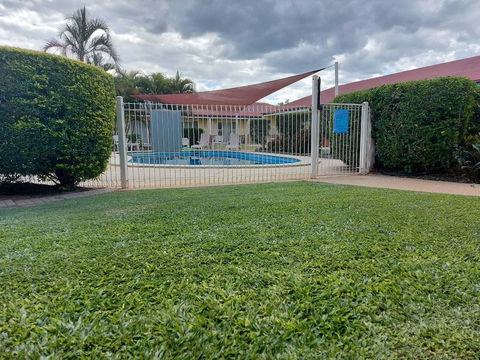 Emerald Explorers Inn - Goulburn Accommodation 2