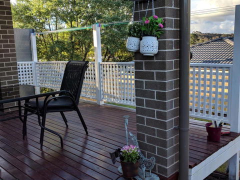 Newly Built Blue On Cooper - Goulburn Accommodation 6