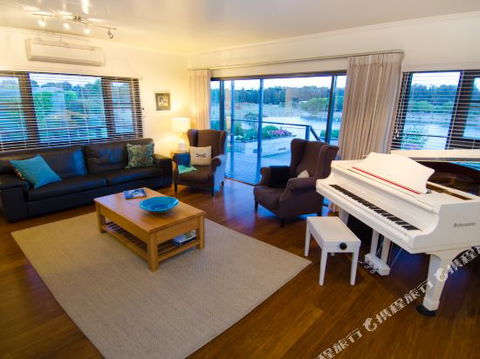 Charlie Bravo Villa Margaret River - Goulburn Accommodation 3