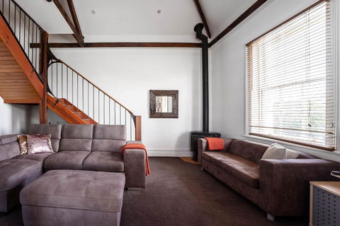 Raffless - Goulburn Accommodation 3