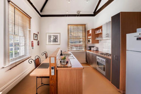 Raffless - Goulburn Accommodation 6