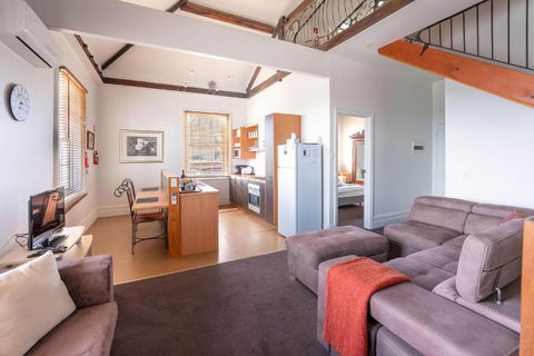 Raffless - Goulburn Accommodation 4
