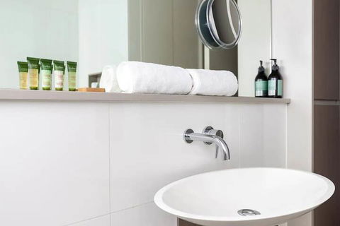 2 Bedroom Apartment With Bay View - Goulburn Accommodation 2
