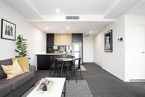CANBERRA CHIC-Hosted By L'Abode - Goulburn Accommodation 6