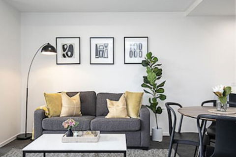 CANBERRA CHIC-Hosted By L'Abode - Goulburn Accommodation 0