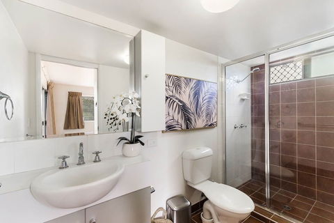 City Stadium Apartment On The Riverfront - Goulburn Accommodation 3