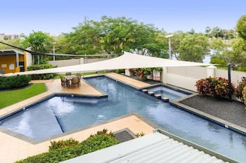 City Stadium Apartment On The Riverfront - Goulburn Accommodation 1