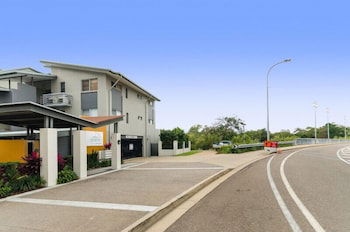 City Stadium Apartment On The Riverfront - Goulburn Accommodation 0