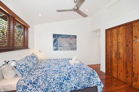 A PERFECT STAY - The Hawk At Wategos - Goulburn Accommodation 6