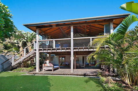 A PERFECT STAY - The Hawk At Wategos - Goulburn Accommodation 1