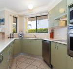 2 Peninsula Waters three bedroom unit with spacious private courtyard  WIFI - Goulburn Accommodation