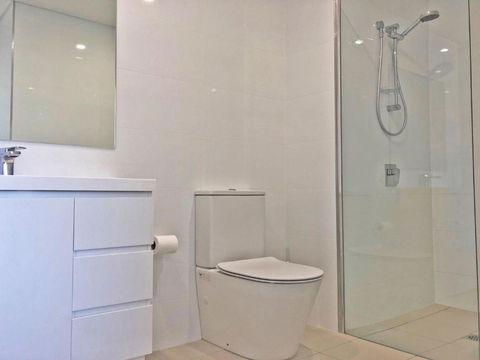 Avra Seabreeze 503 / 4 8 Bullecourt Street - Goulburn Accommodation 5