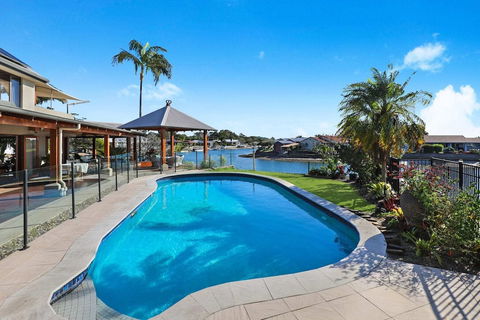 Schirmann Waterfront Home - Goulburn Accommodation 0