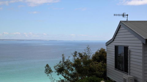 SEA EAGLE COTTAGE Amazing Views Of Bay Of Fires - Goulburn Accommodation 3