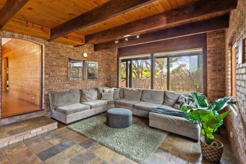 Coleys Beach House Yallingup - Goulburn Accommodation 3